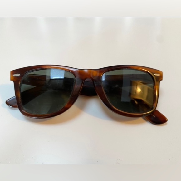 Vintage B&L Bausch & Lomb Ray Ban original WAYFARER tortoise sunglasses - Picture 4 of 4